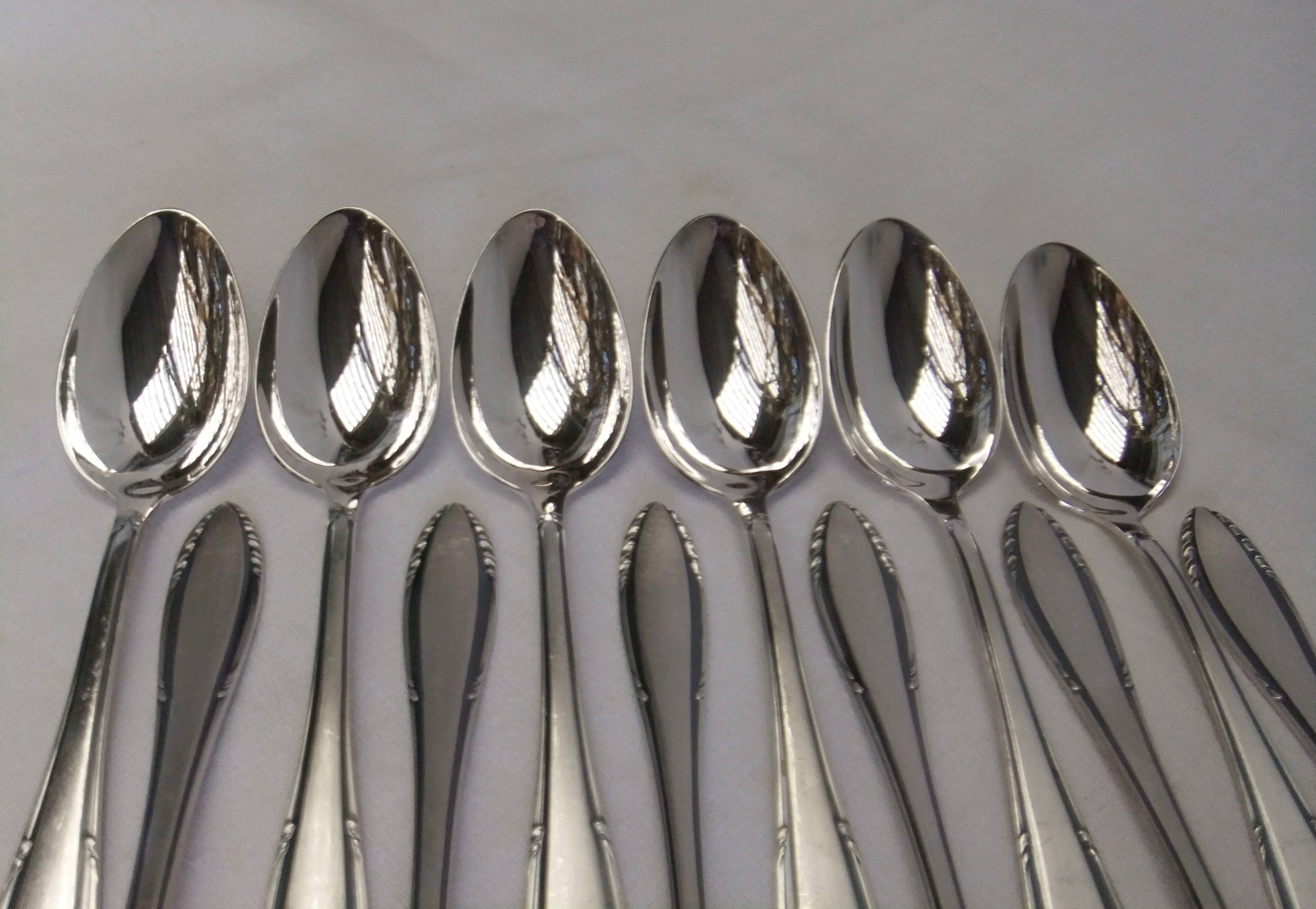 Silver plated metal spoons net service cutlery goldsmith Reneka soup