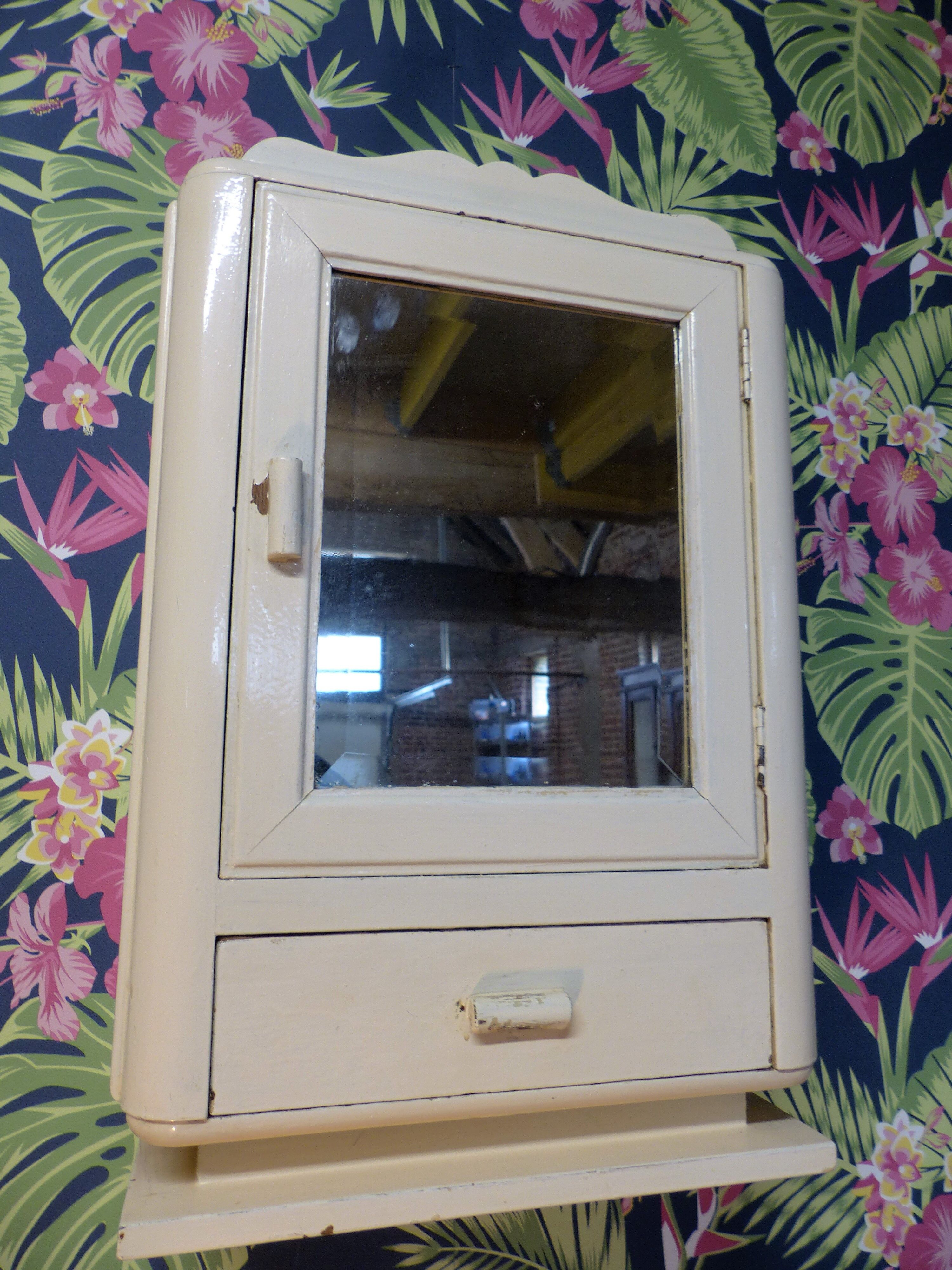 Armoire de toilette années 40'