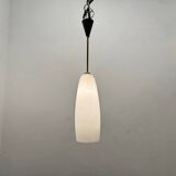 Suspension en verre opalin italien des années 1960