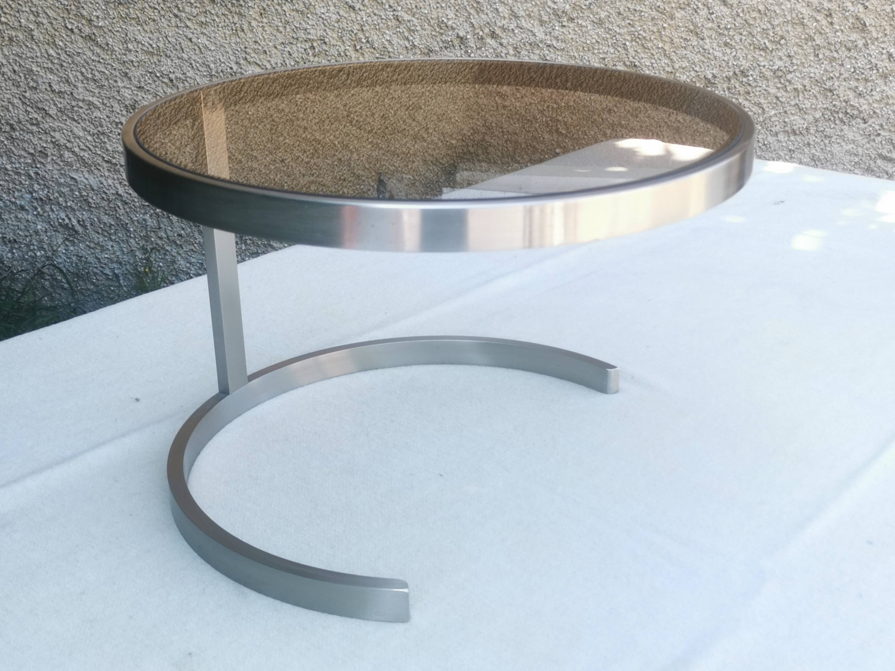 Vintage living room table “metal and glass top”