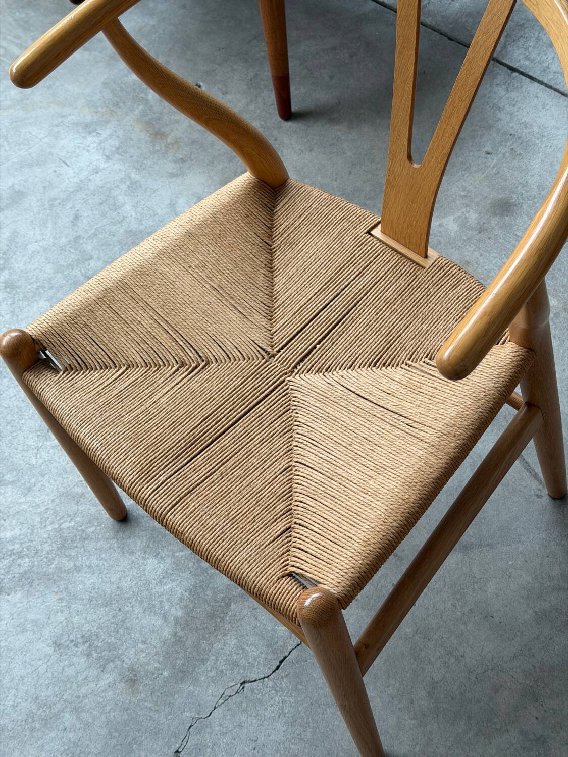 Set of 6 'CH24' wishbone dining chairs by Hans J Wegner for Carl Hansen, De