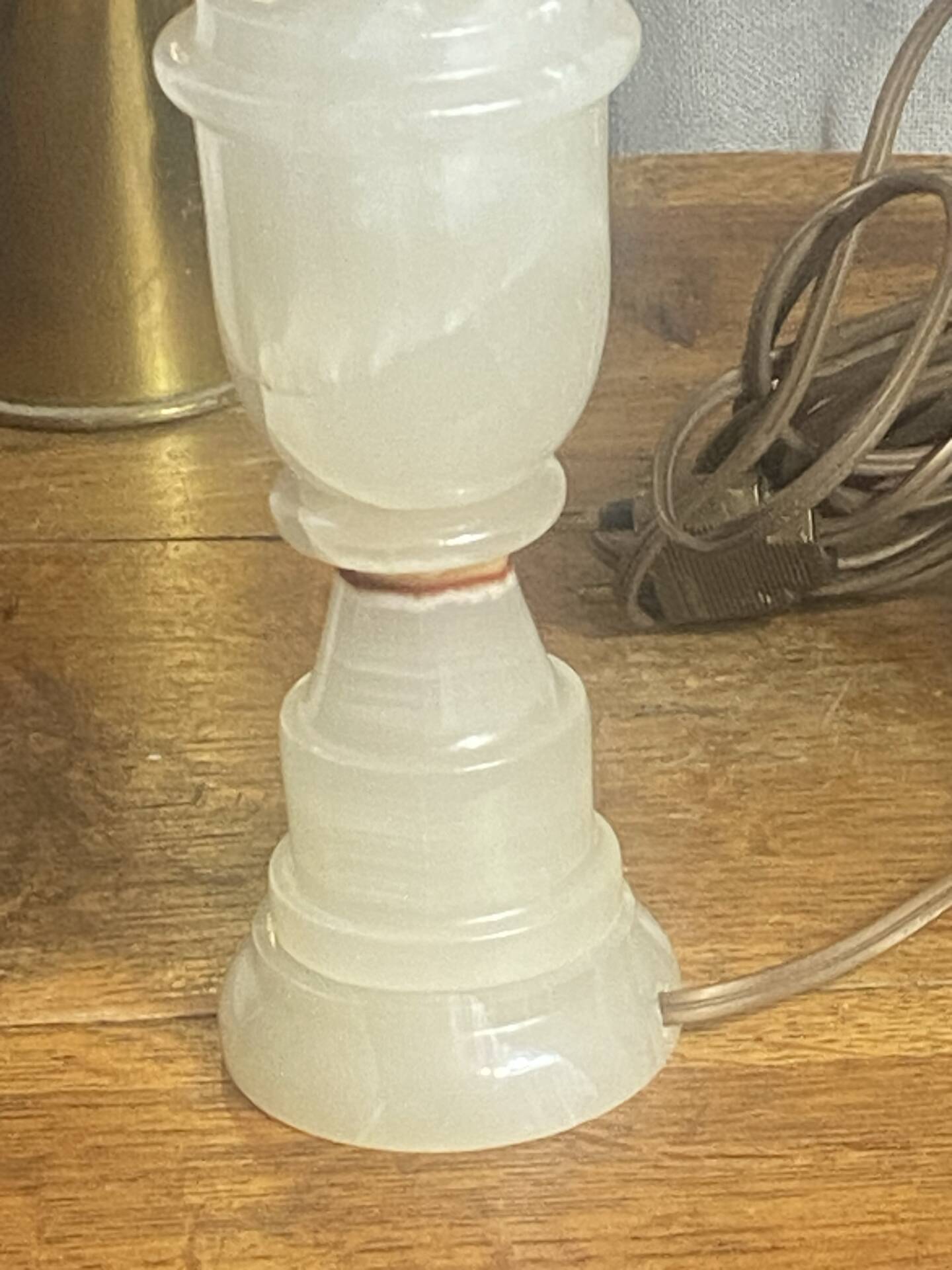 Onyx lamp base