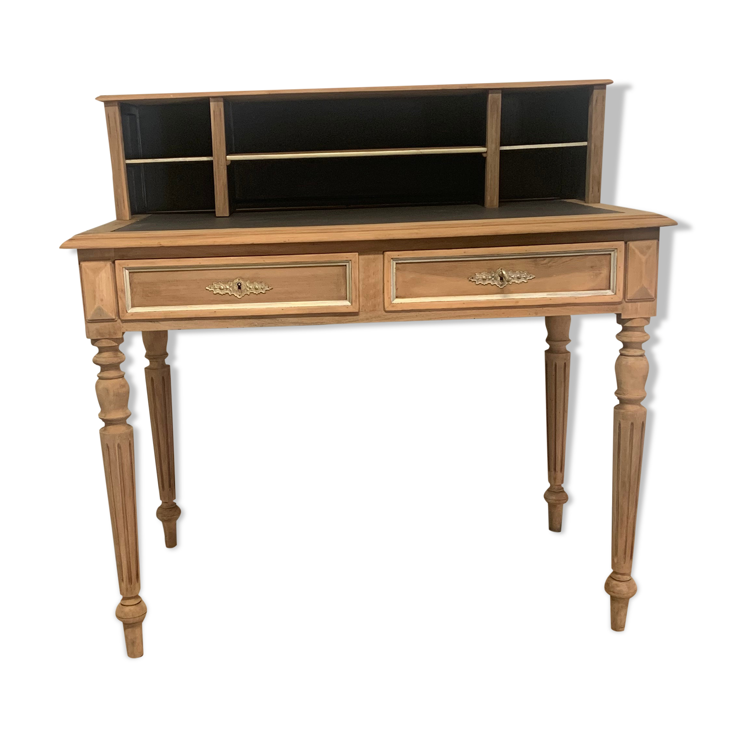 Wood desk