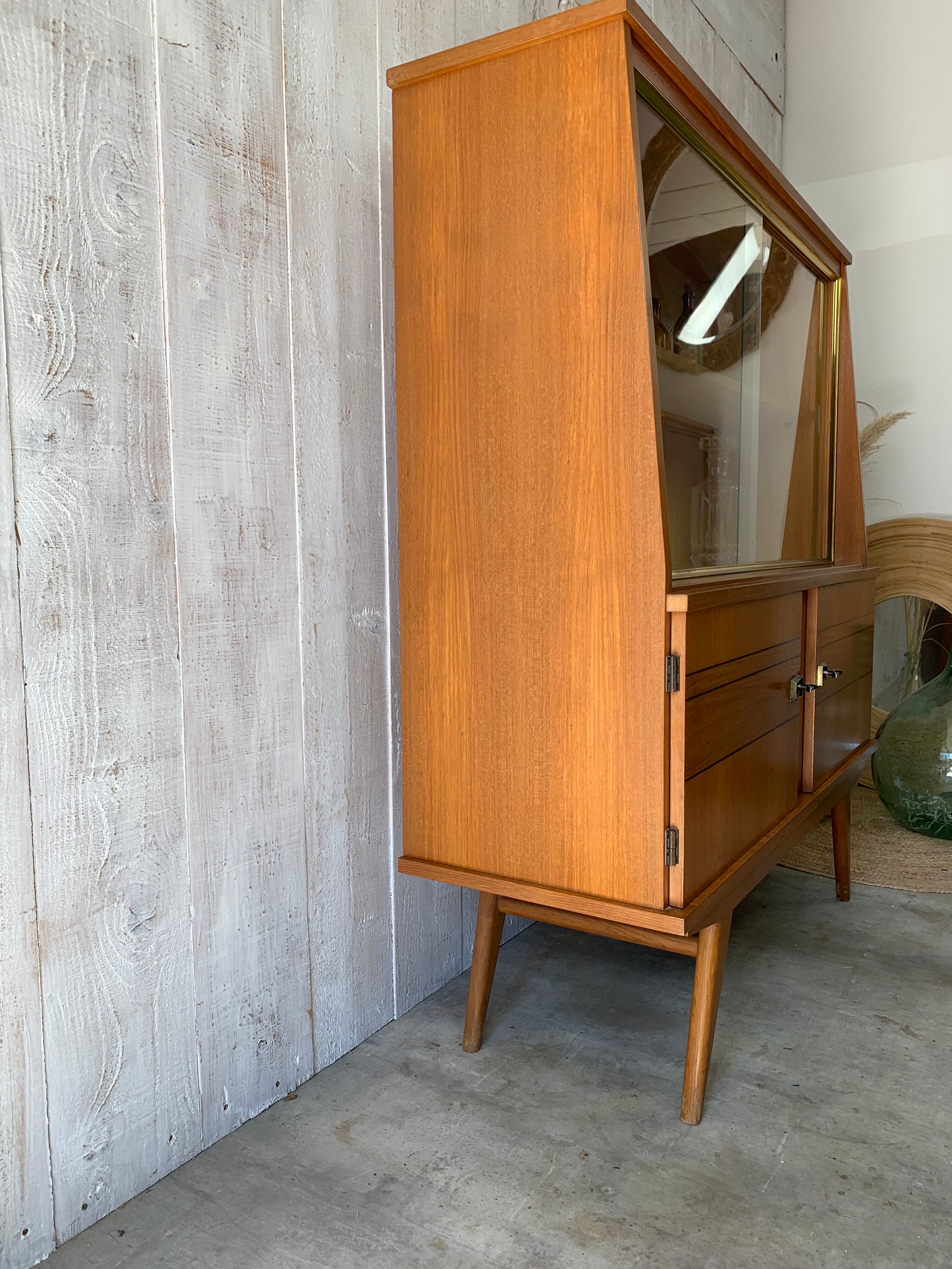 Scandinavian line showcase