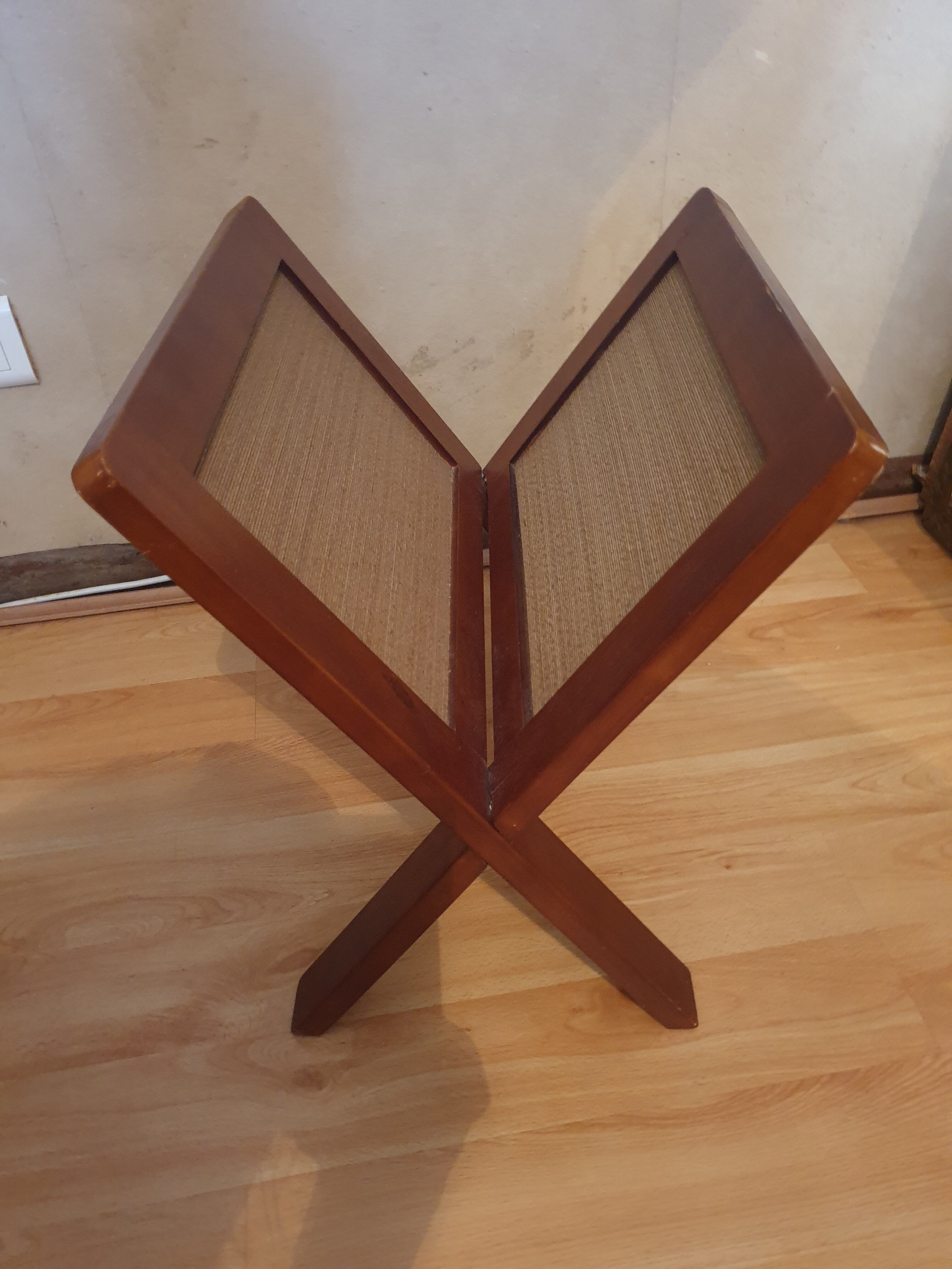 Magazine holder of the 70s