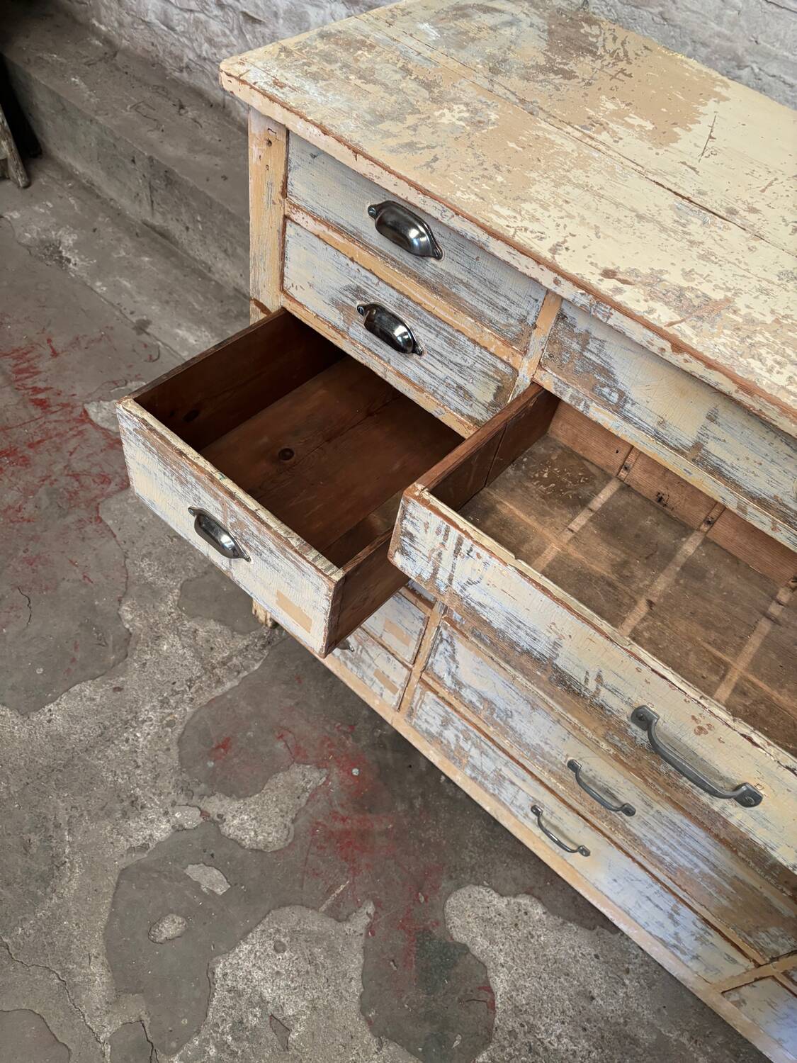 Trade furniture