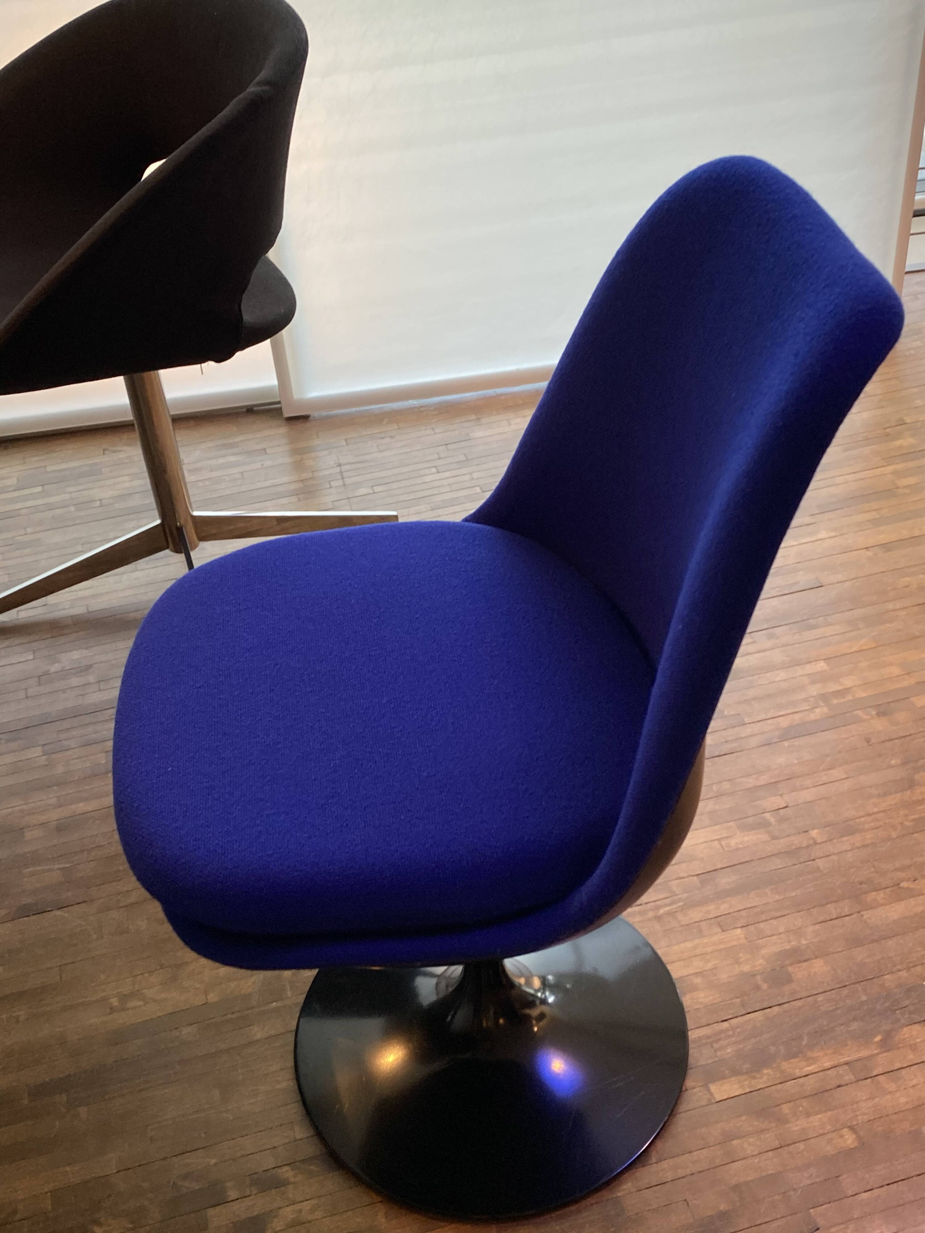Chaise "TULIPE" pivotante design Eero Saarinen