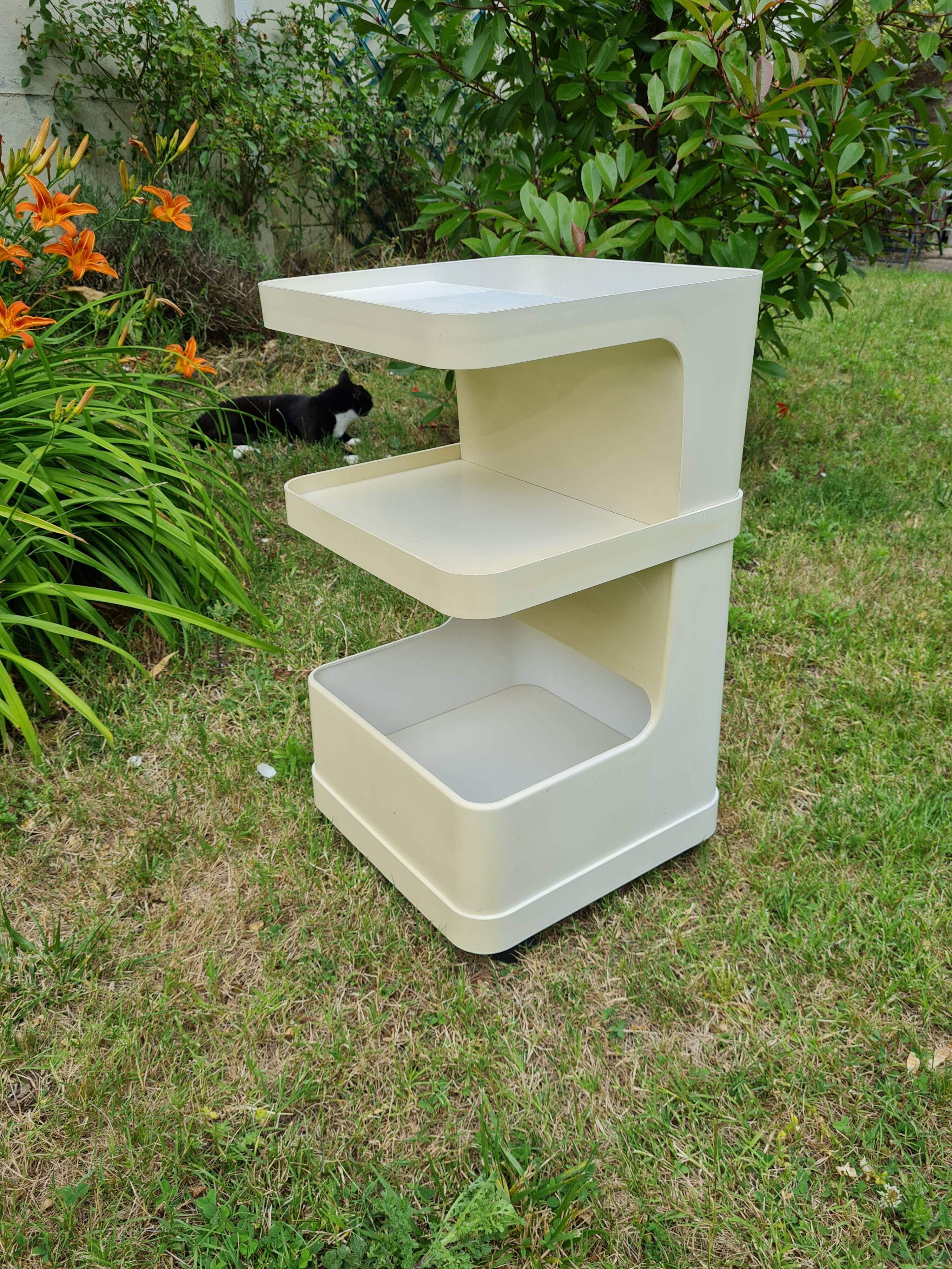 Meuble desserte sur roulettes de rangement vintage prisunic 1970