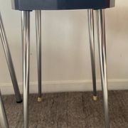 Duo de tabourets en bakélite, années 50