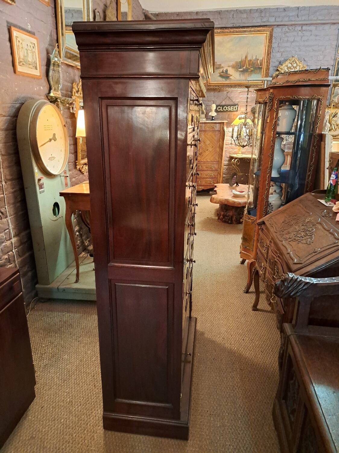 Meuble de notaire à clapets en acajou