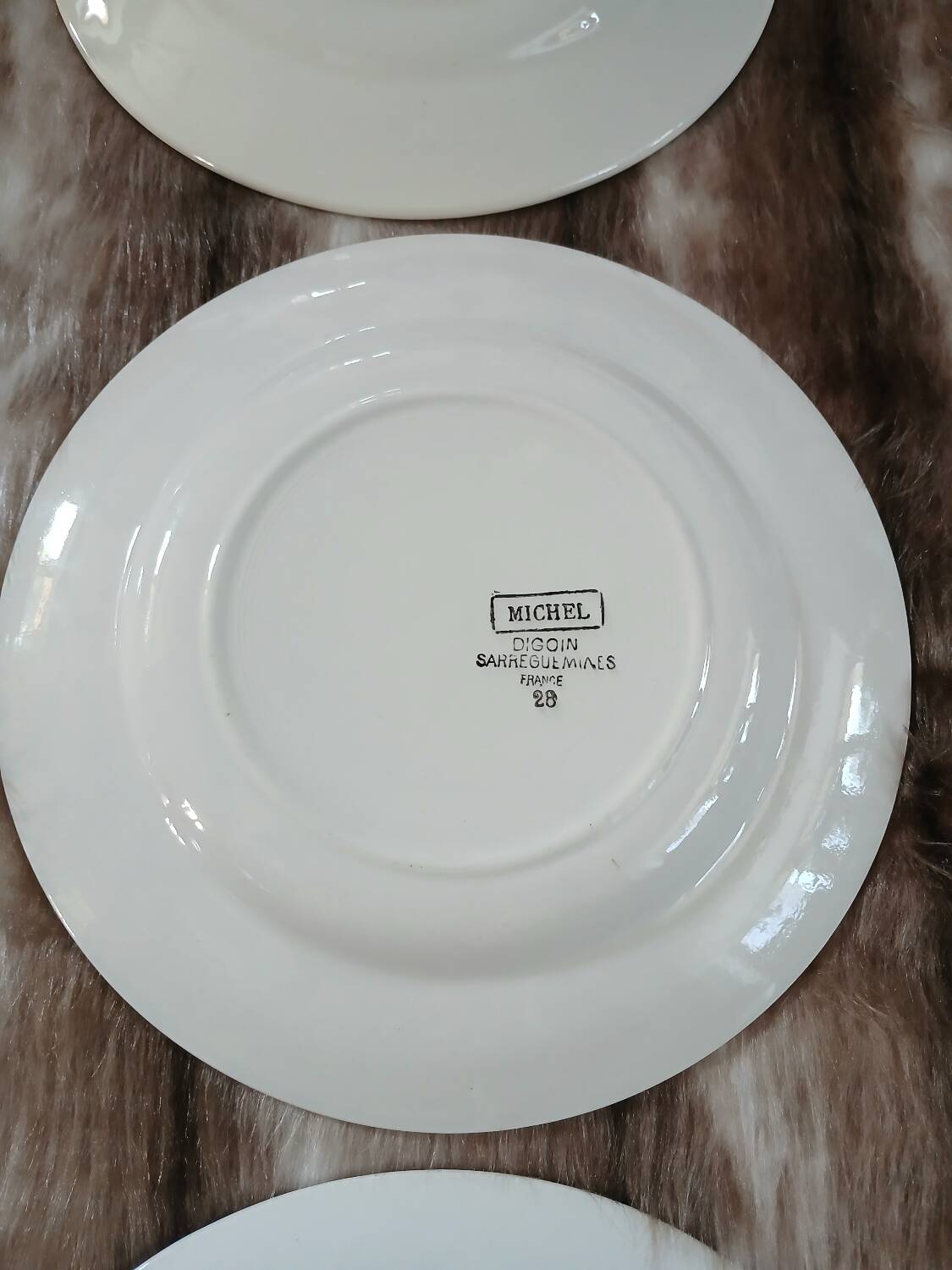 8 mismatched antique dinner plates