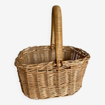 Beige wicker basket