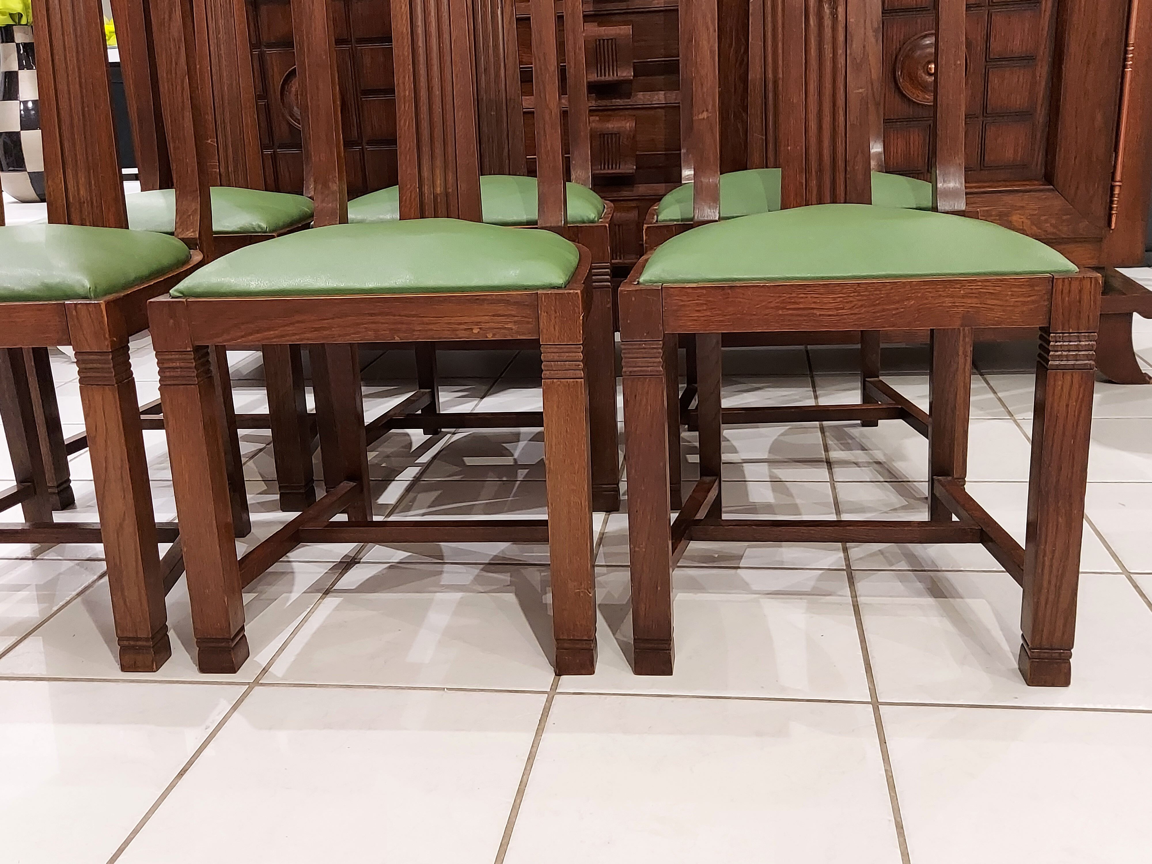 Suite de 6 Chaises chêne Art Déco années 1940
