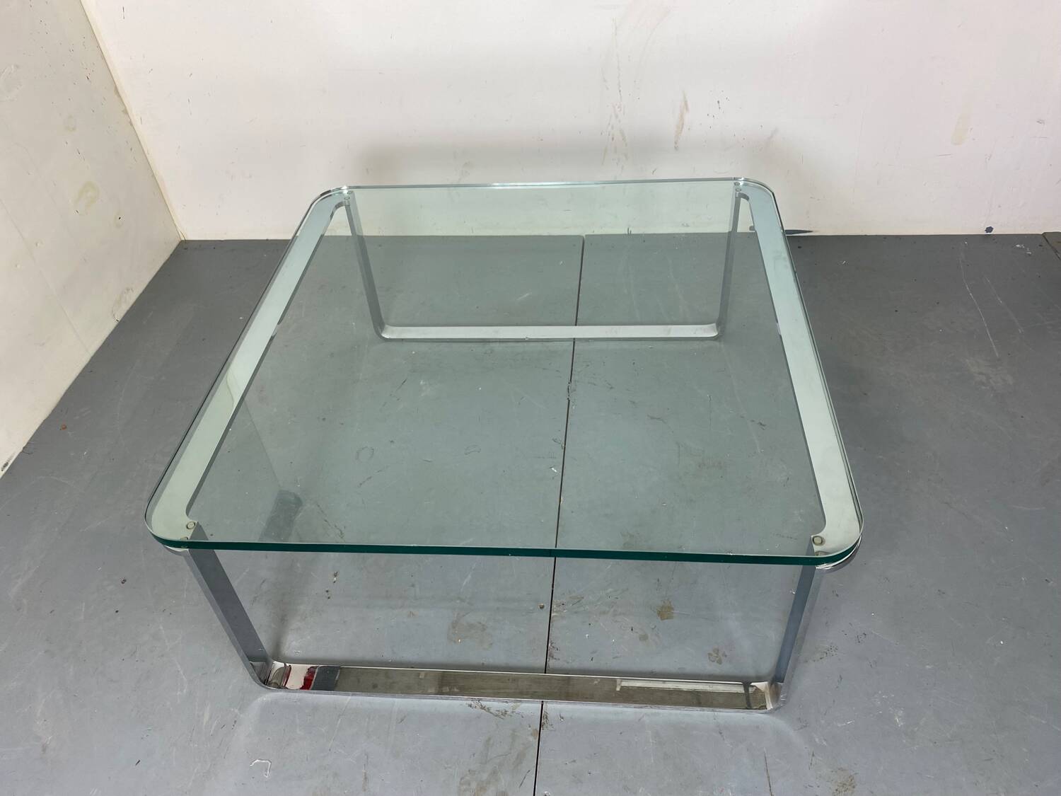 Table basse moderniste suisse en chrome, acier et verre de Strässle, années 1970