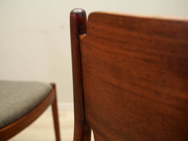 Ensemble de quatre chaises, design danois, années 1970, fabrication : Danemark
