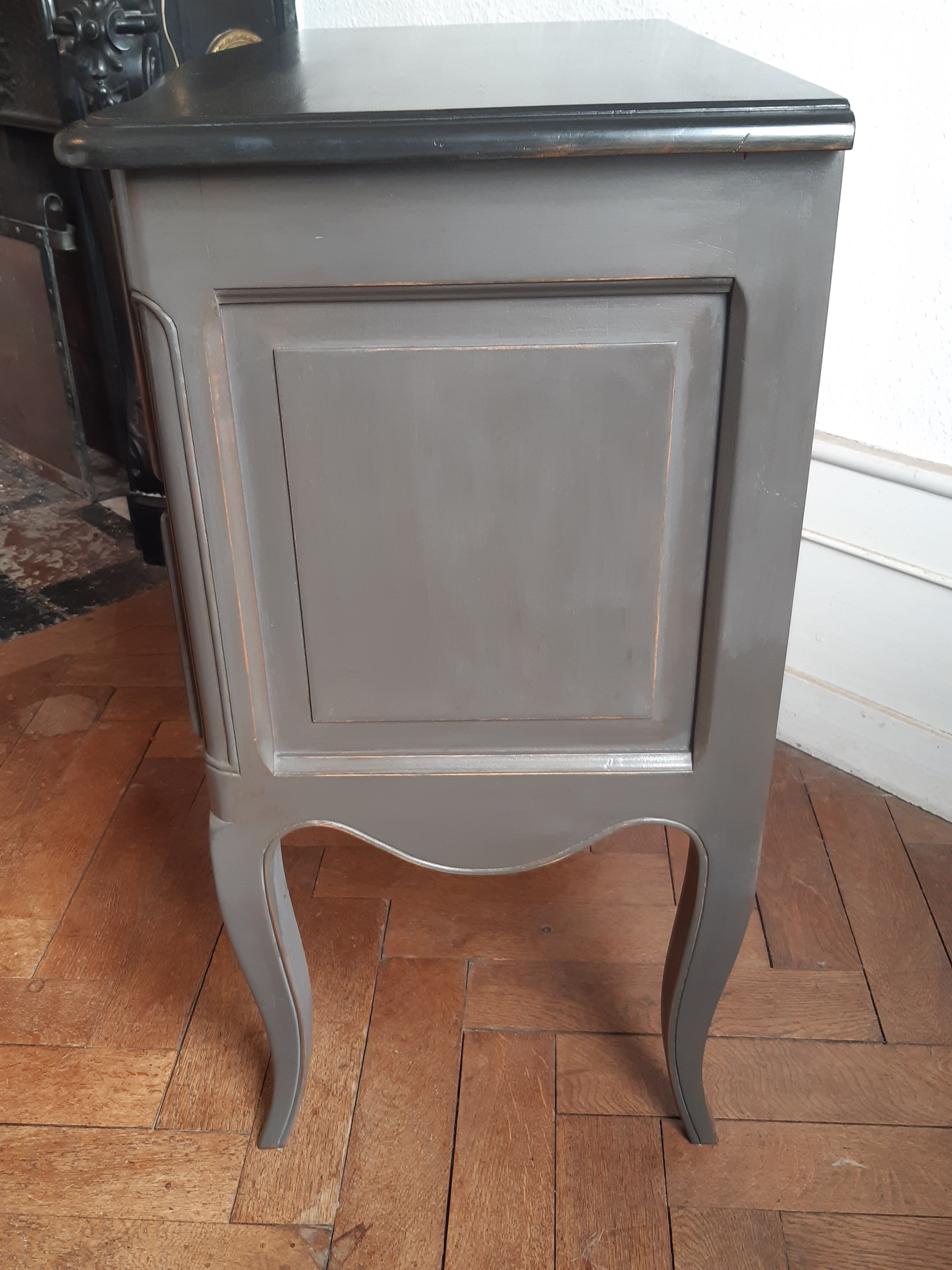 Patinated chest of drawers Louis XV style 2 drawers