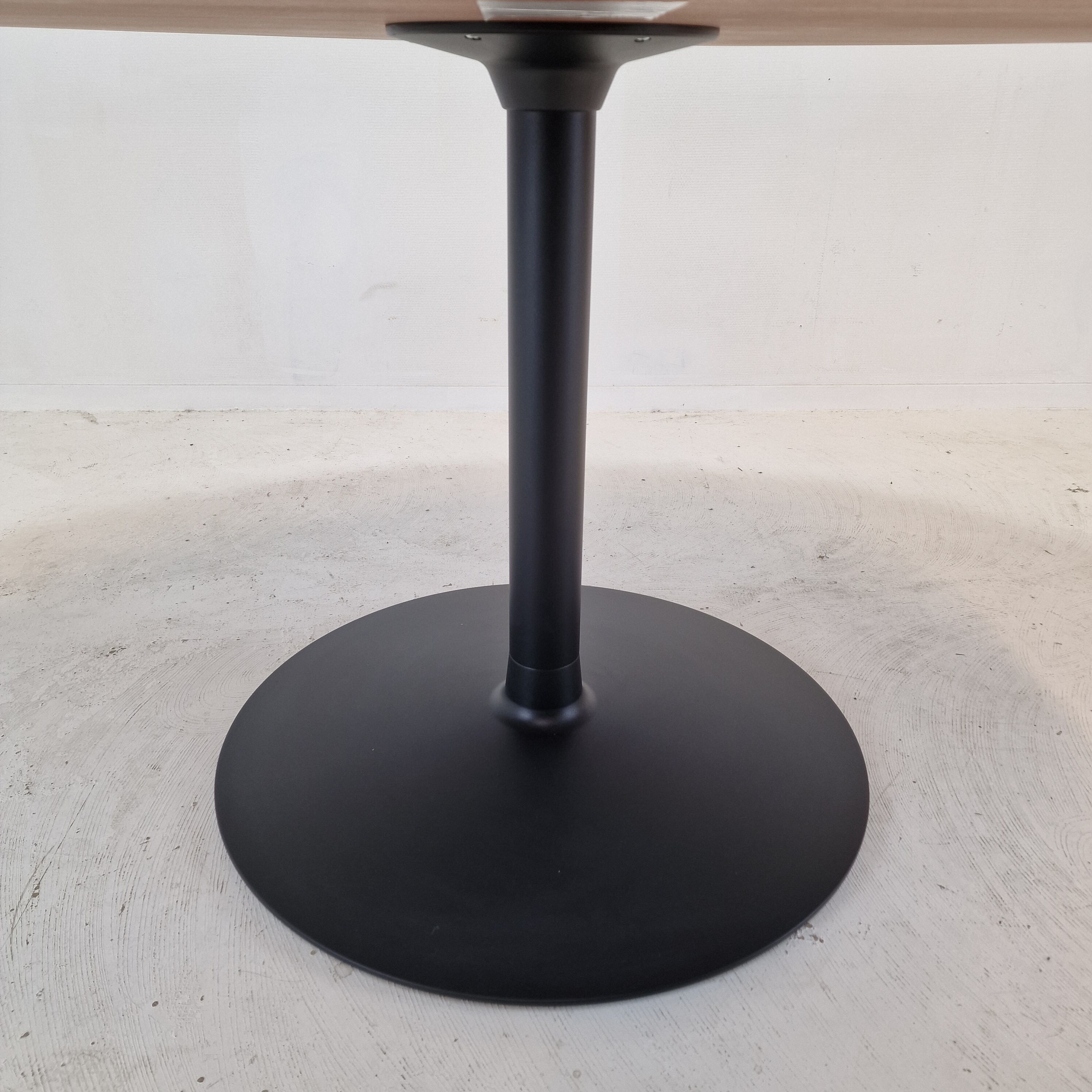 Oval Oak Dining Table by Pierre Paulin for Artifort