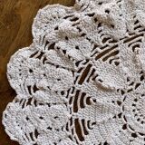 1 napperon en crochet, écru - vintage, ancien