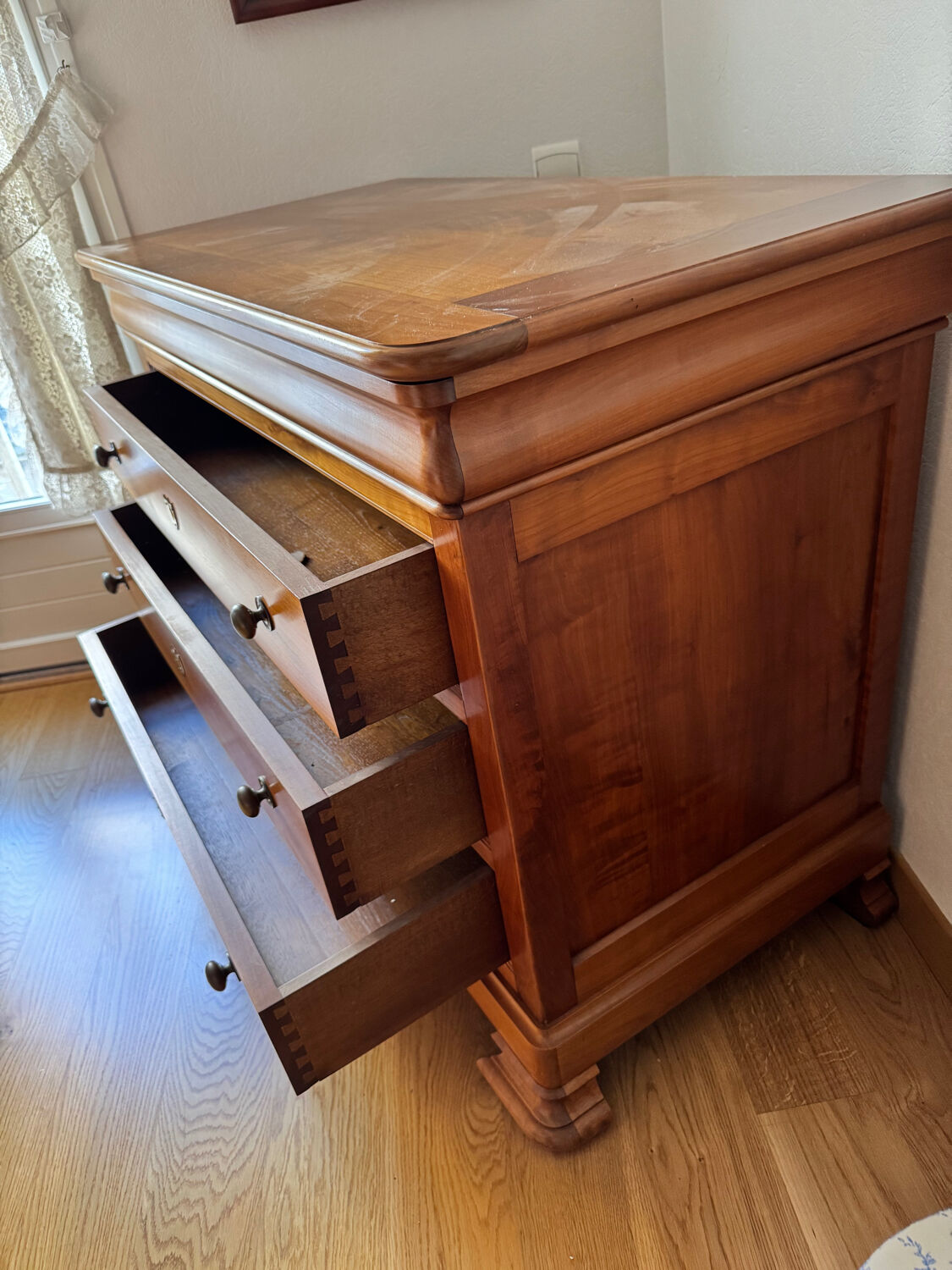 Cherrywood chest of drawers
