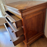 Cherrywood chest of drawers