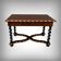 Table, bureau en marqueterie de bois précieux, époque Napoléon III, milieu XIXe