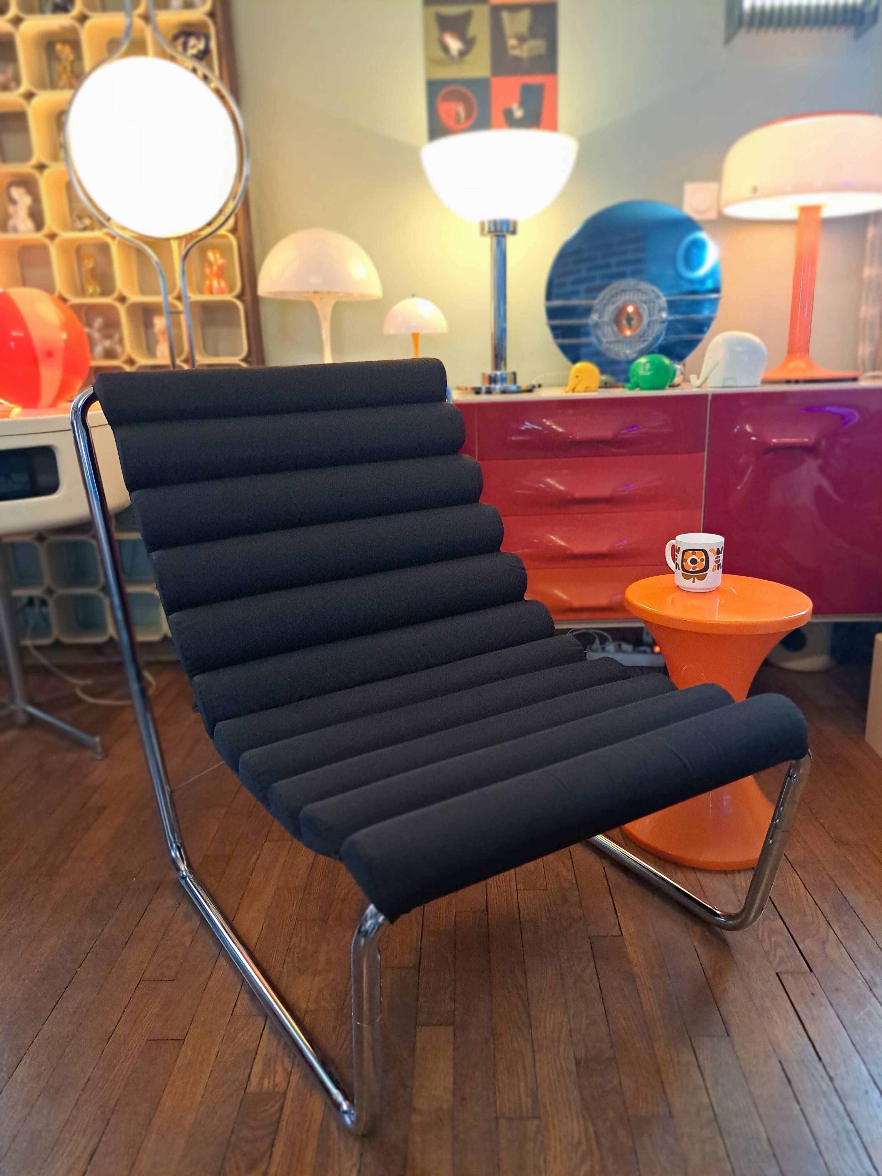 Fauteuil suspendu
"boudins" Dlg Michel BOYER1970