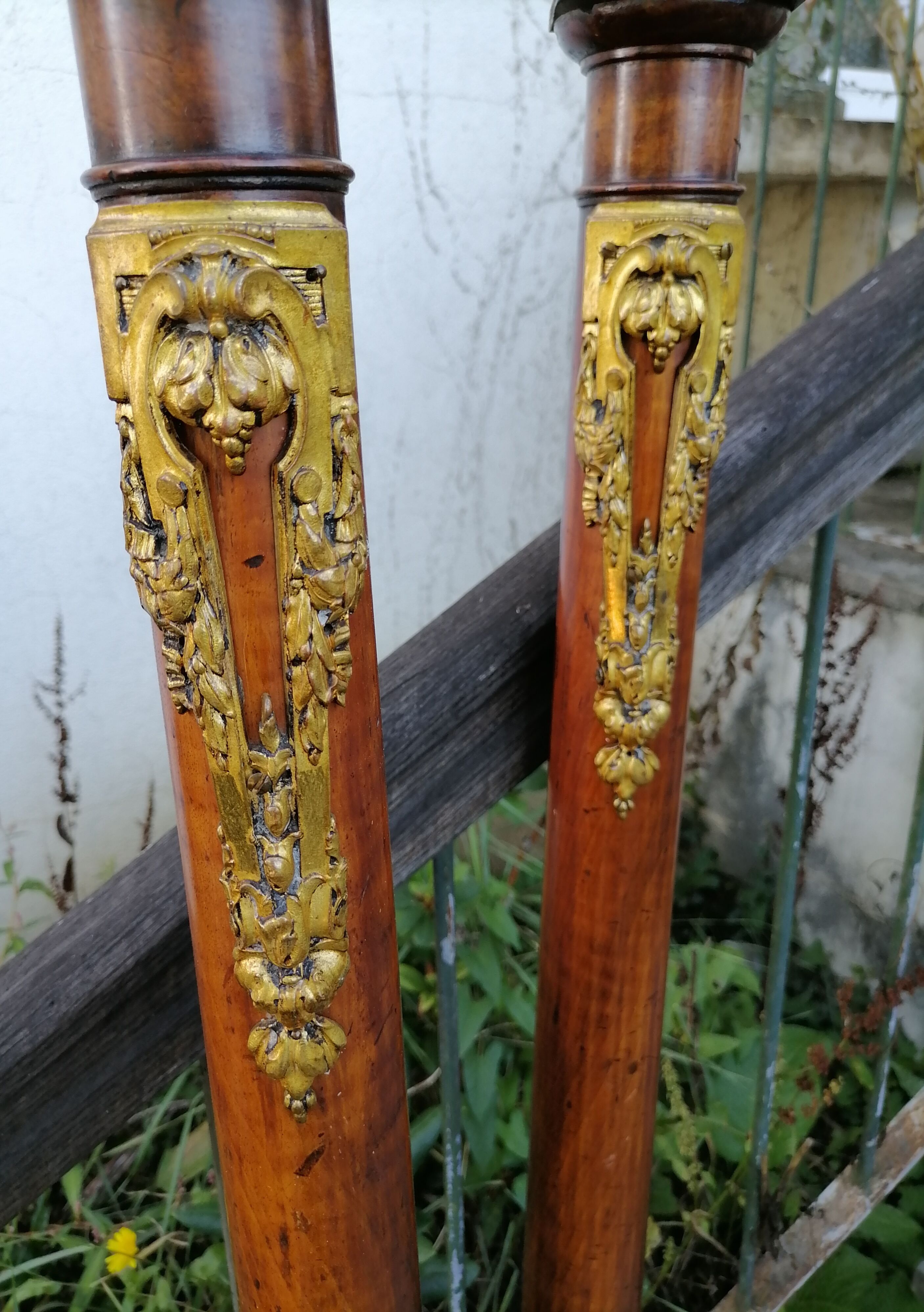 Wooden columns empire