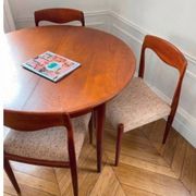 Grande Table ronde / ovale danoise 4 à 7-8 personnes extensible (110 -
