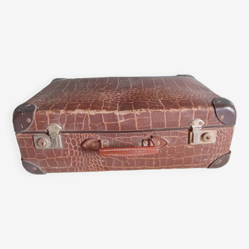 Old suitcase in rigid cardboard 44/28/15 cm