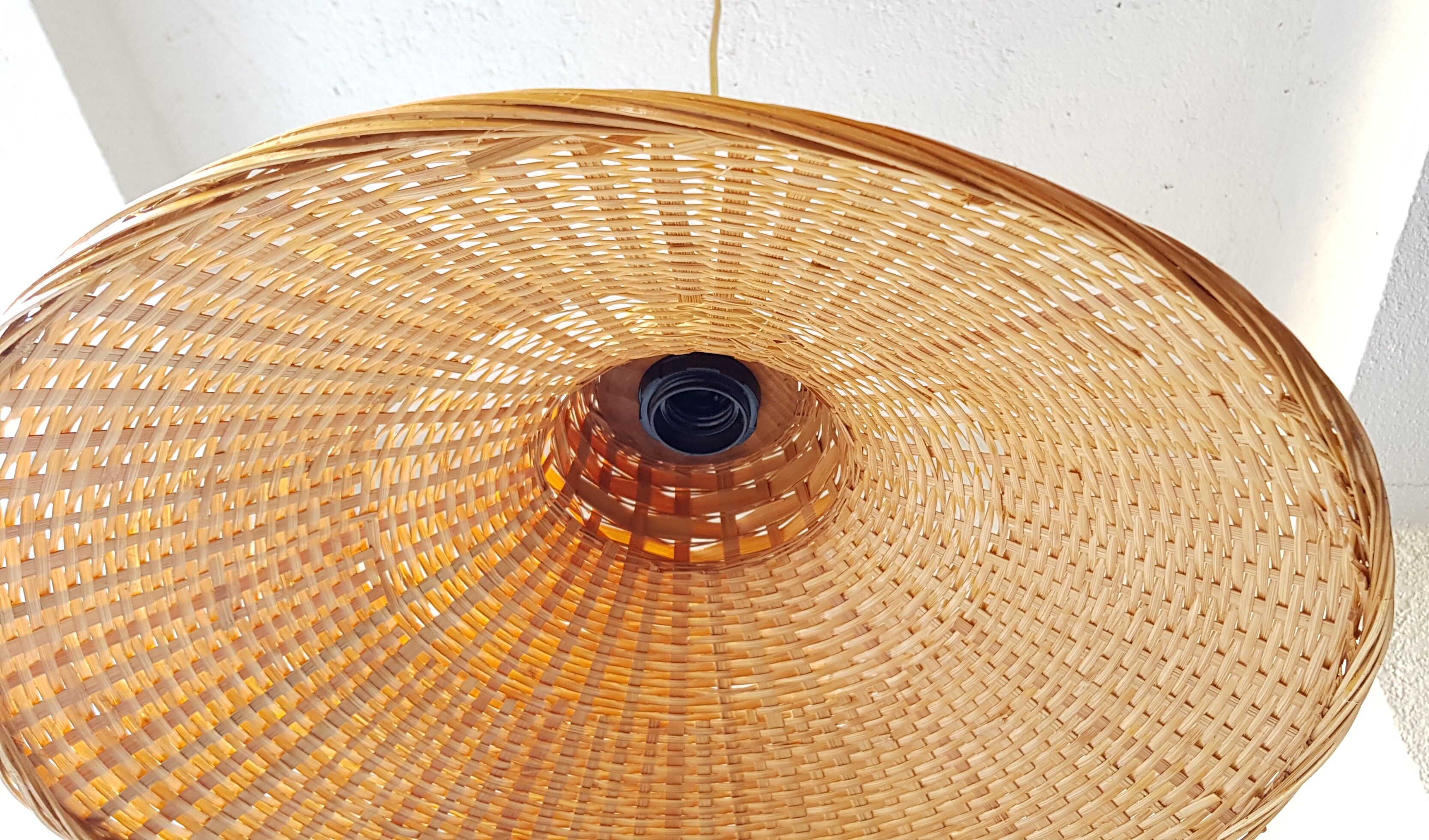 70's rattan suspension