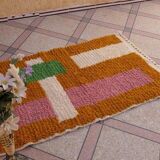 Traditional handmade Berber rug, size 150 x 250 cm