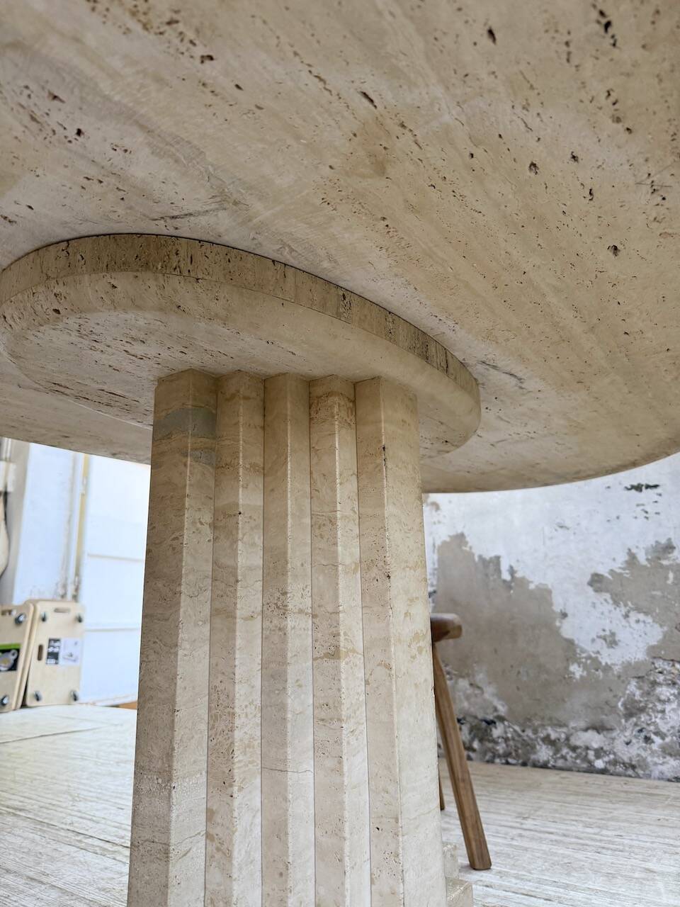 Travertine dining table 1970 Italy Tobia Scarpa
