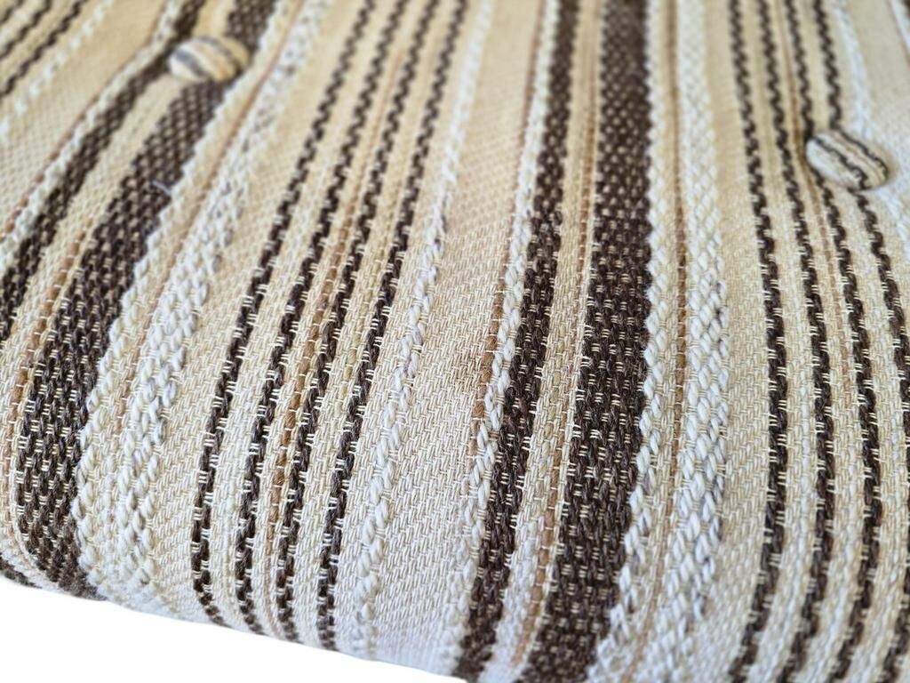 Vintage wooden daybed / canapé / day bed