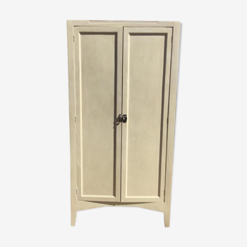 Armoire ancienne