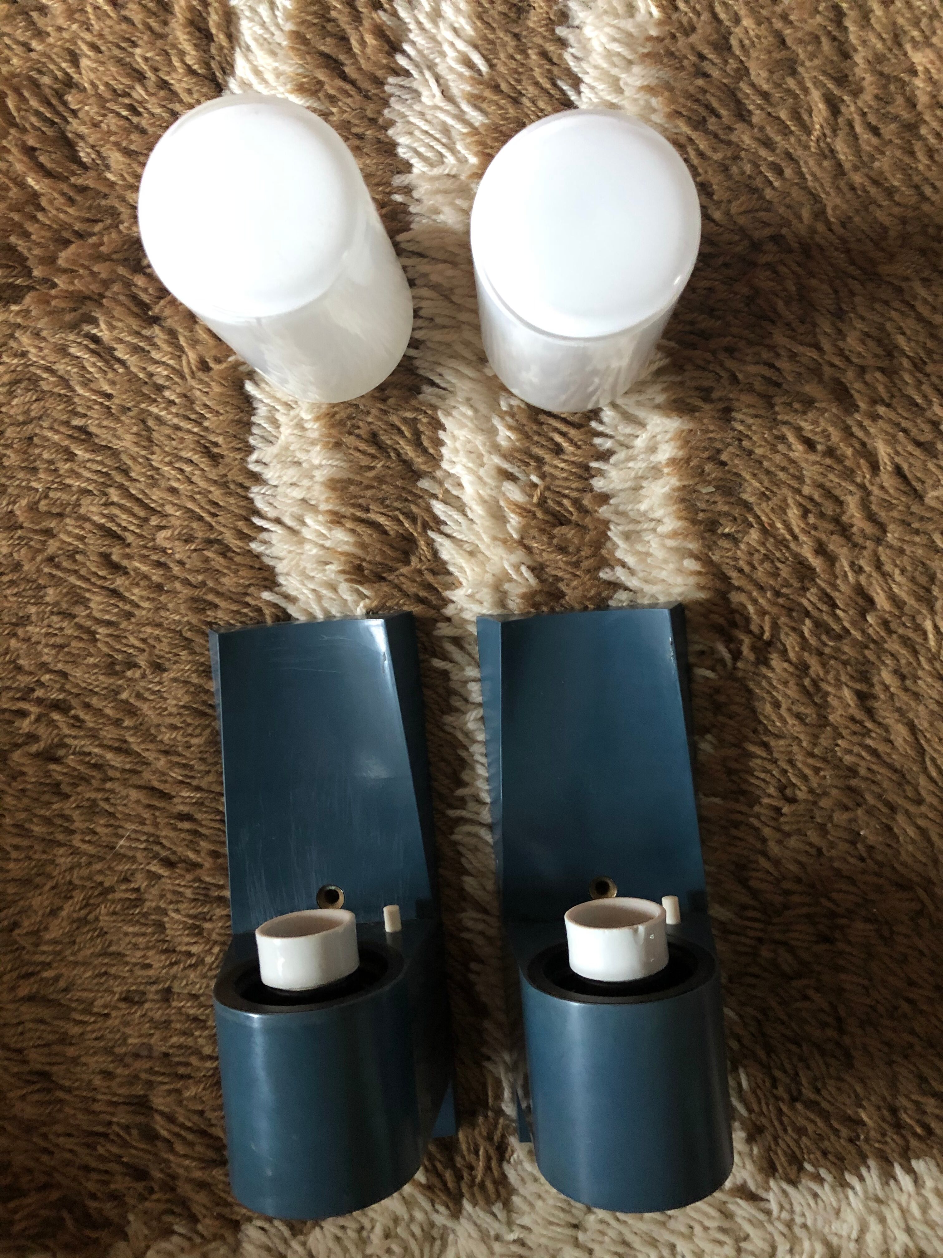 Pair of Bauhaus appliques in Bakelite and white opaline around 1950