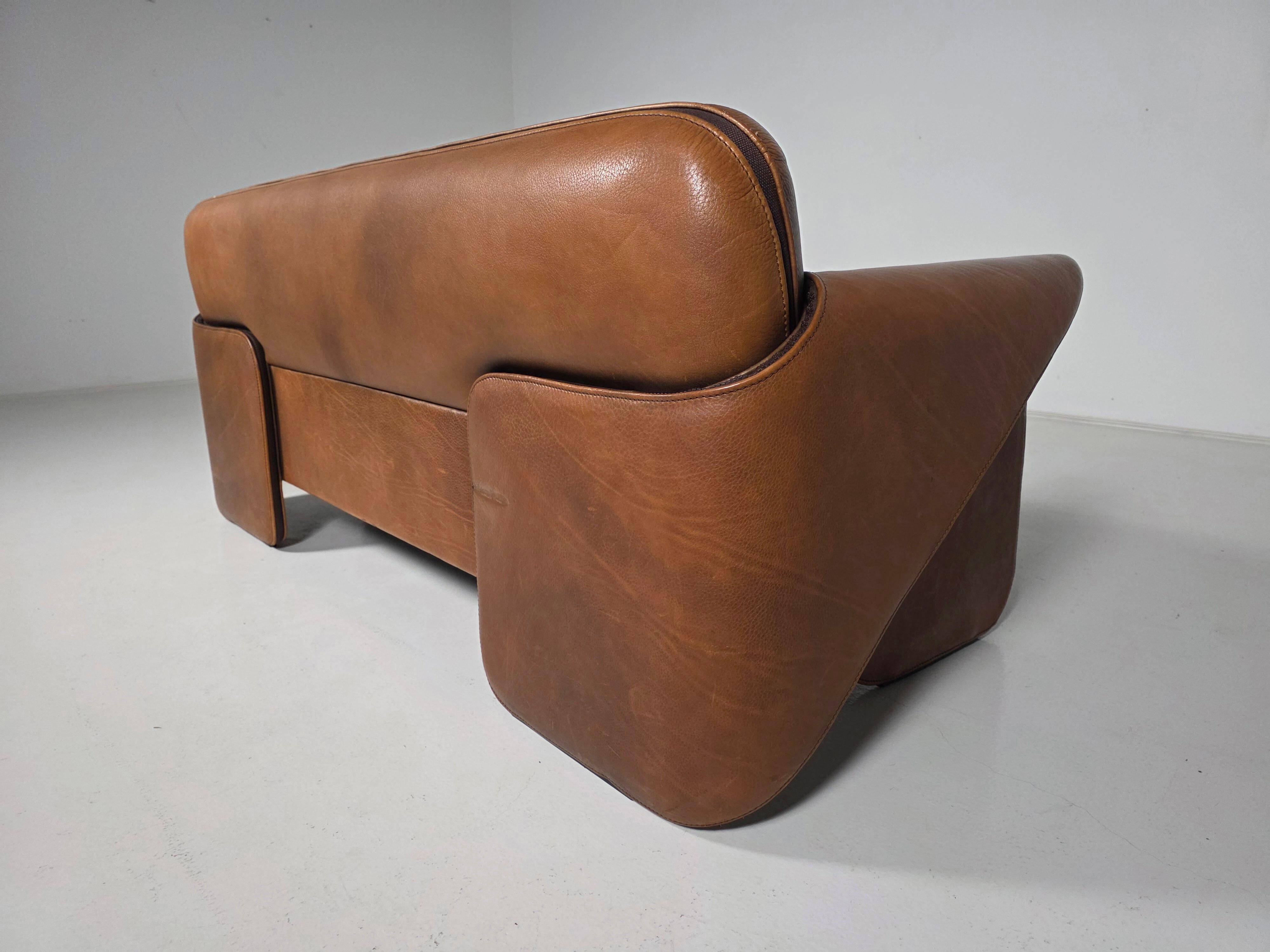 SDe Sede DS-125 Sofa by Gert Lange in cognac leather, Switzerland, 1980s