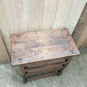 Table de chevet/Meuble d'appoint en bois massif