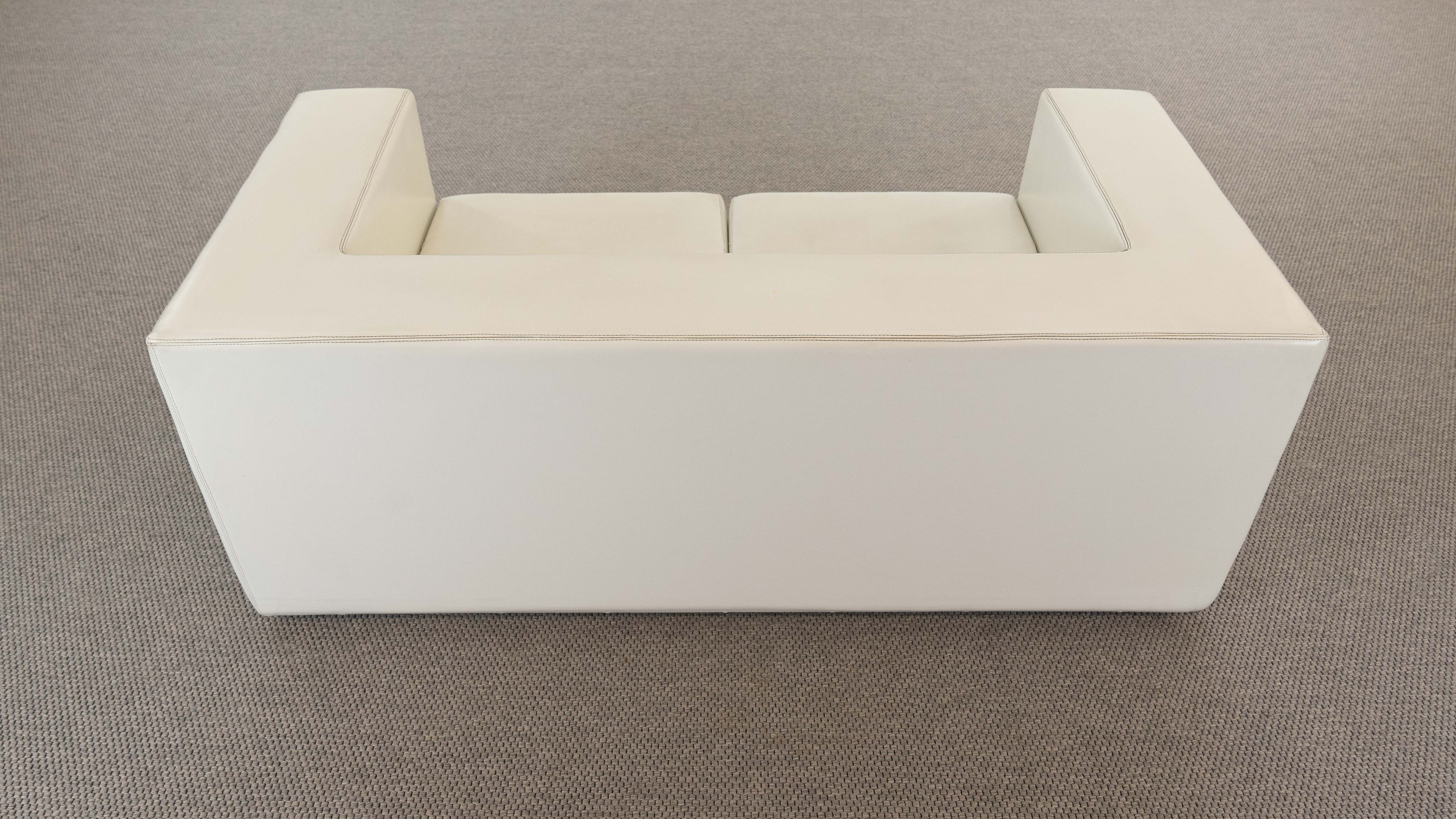 Throw Away sofa by Willie Landels for Zanotta 1965 in white vinyl