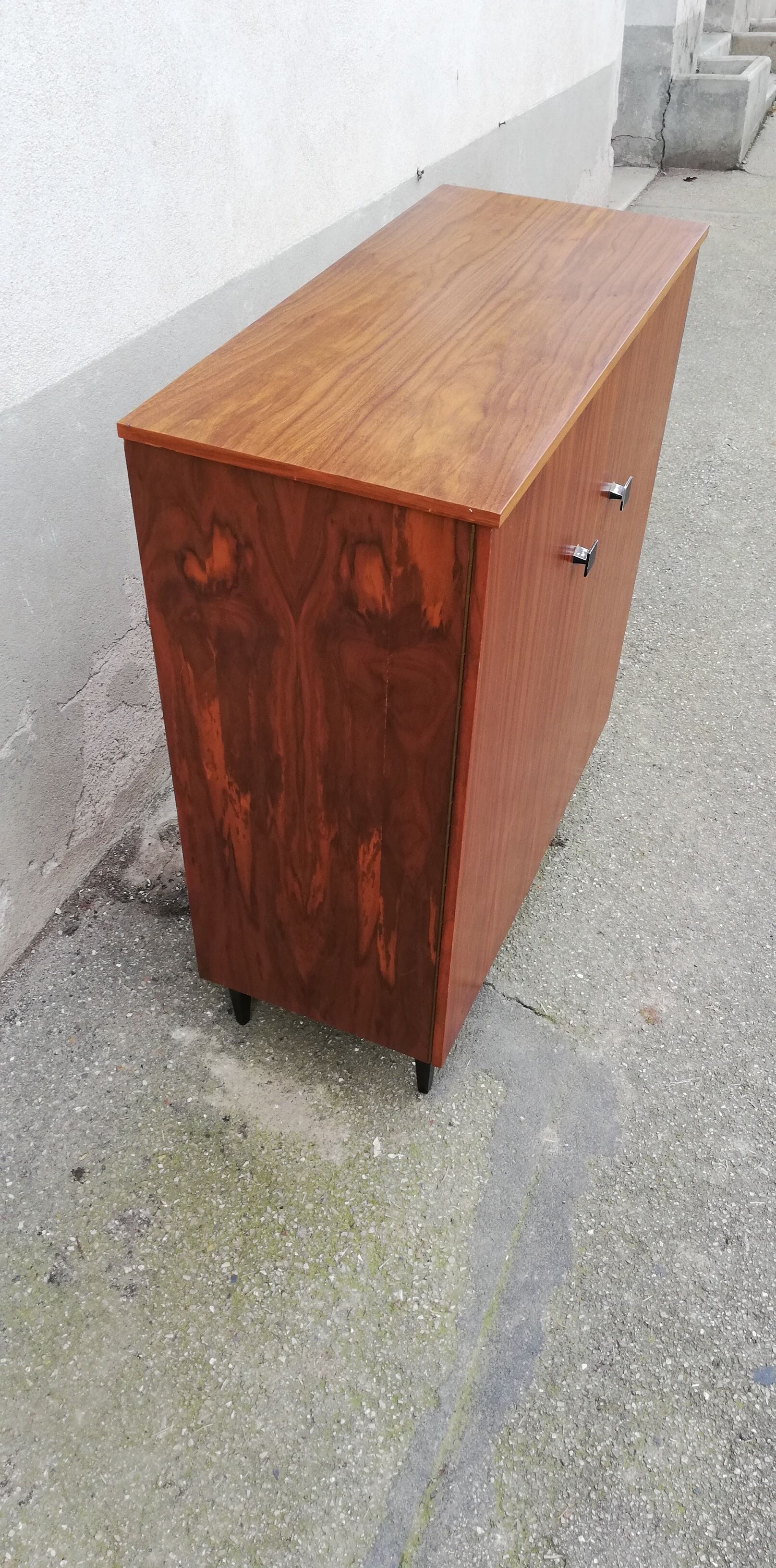 Vintage 2-door buffet