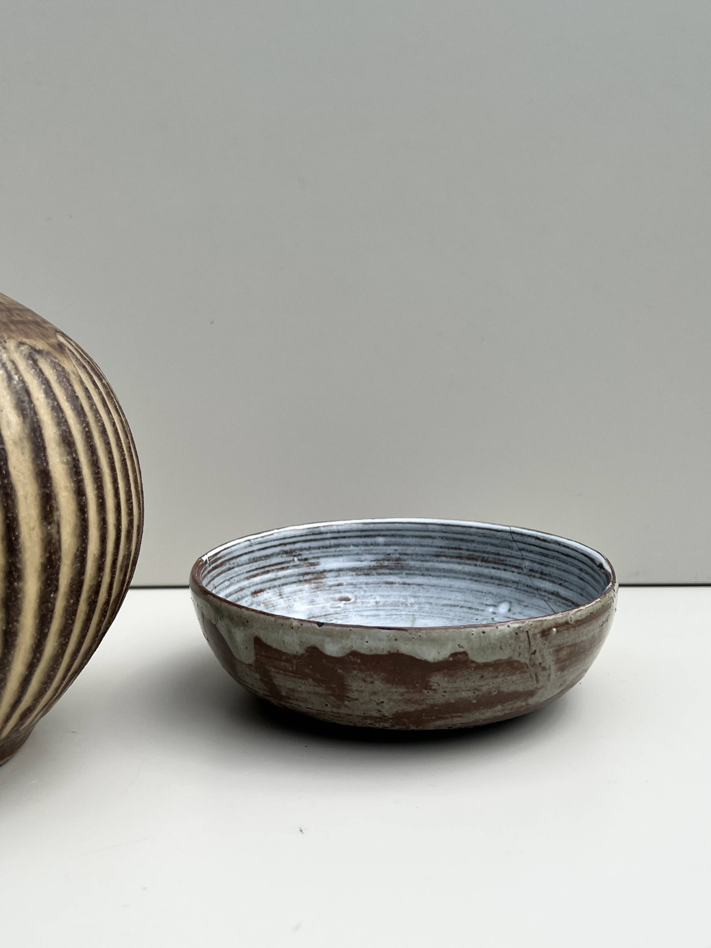 Abstract ceramic glazed pocket bowl, Cecile Dein 1970