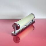 Functionalist wall lamp