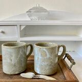 Paire de mugs en grès émaillé