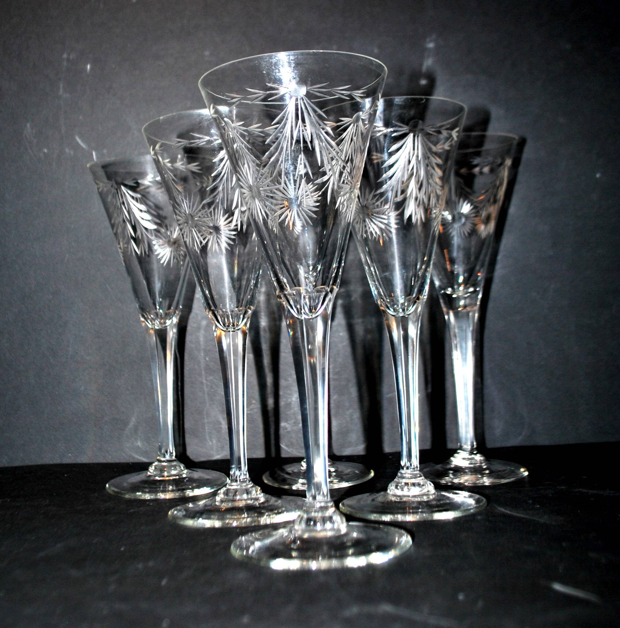 Set of 6 Roemer wine glasses Crystal flutes engraved garland 1900