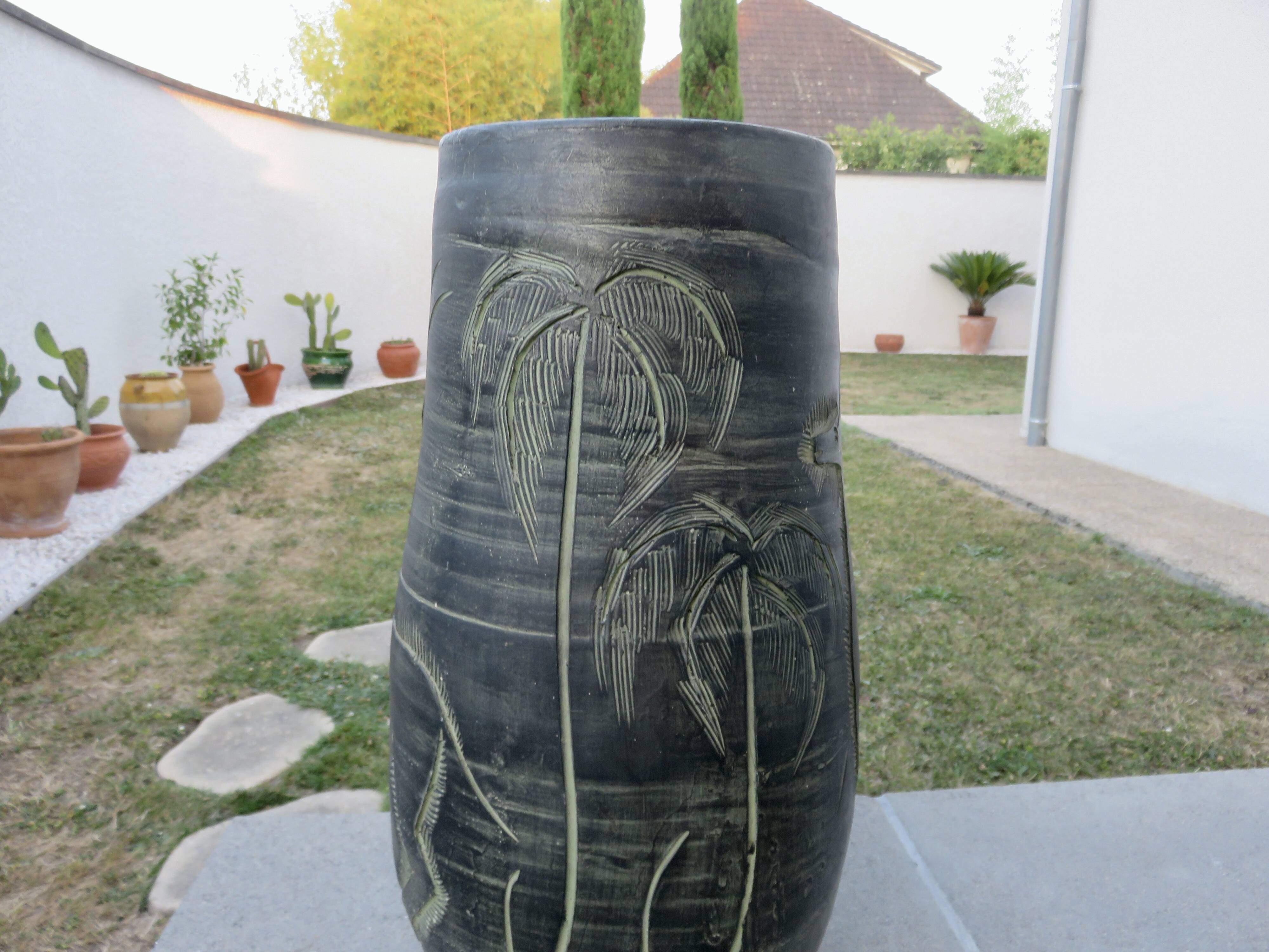 Important ceramic vase by Francisco Figueras, Catalonia, Spain.