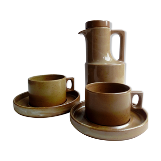 Coffee maker and 2 Brenne stoneware cups