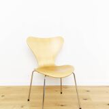 Arne Jacobsen Stuhl 3107 for Fritz Hansen