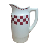 Vintage red checkered pitcher – bistro chic spirit – in the style of Saint-amand / L’amandinoise