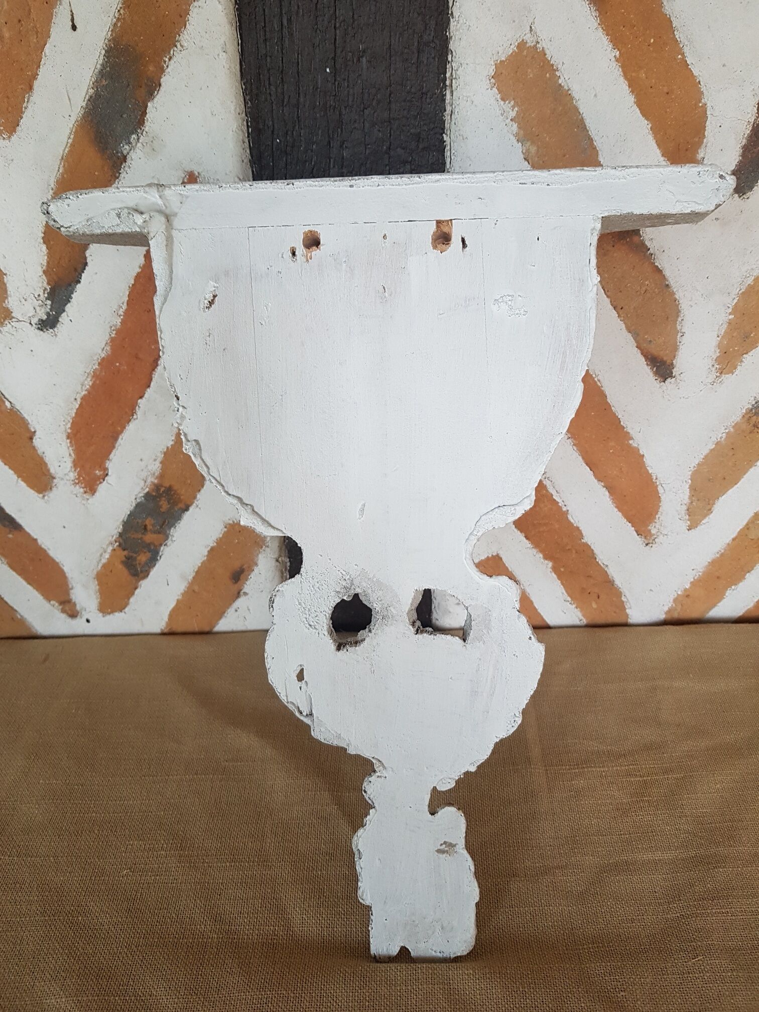 Console wall shelf patinated gustavian style