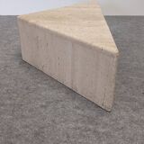 Paire de tables basses italiennes en travertin par Up & Up vers 1970