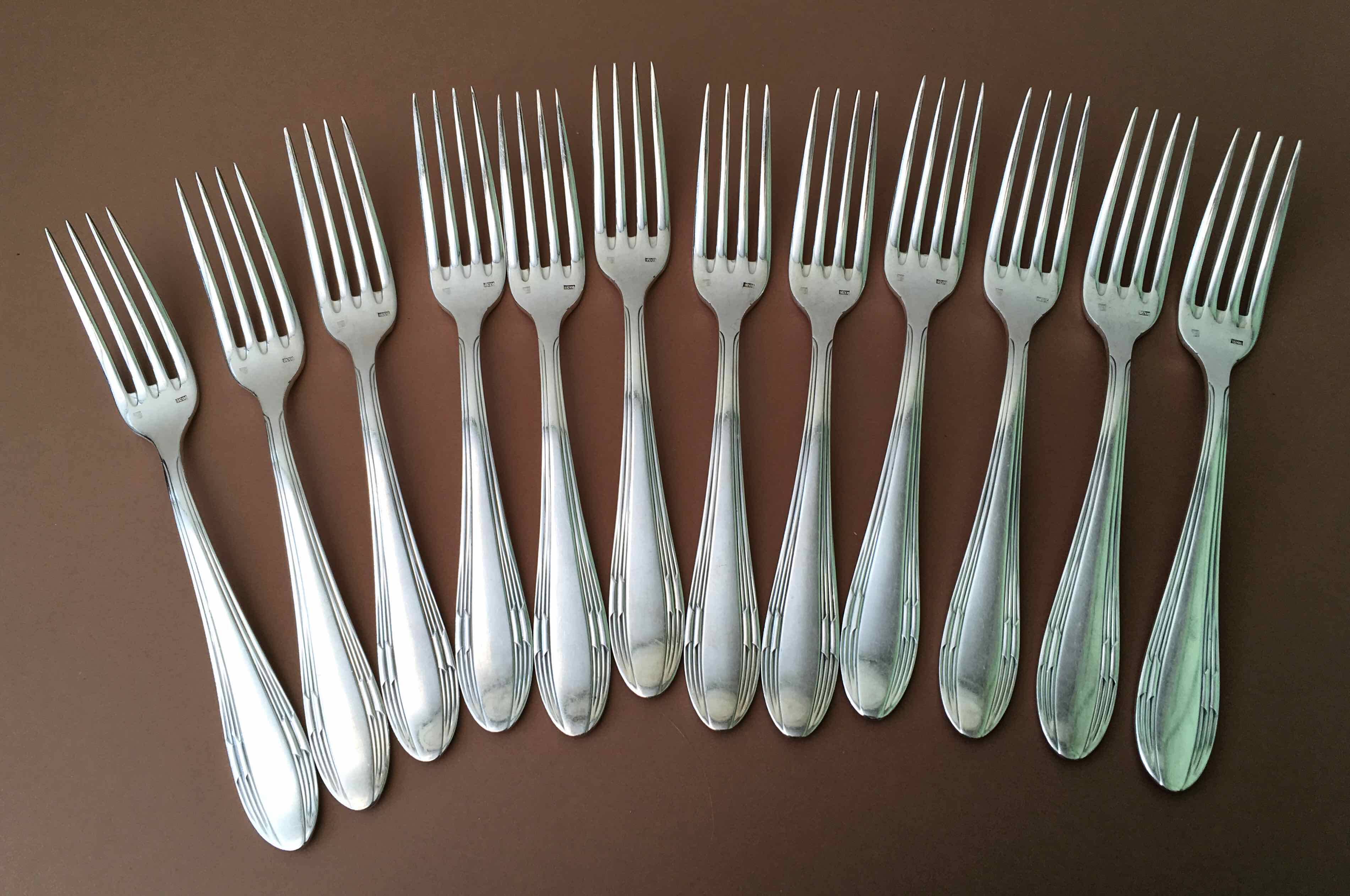 Cutlery set 37 place settings Goldsmith ATD silver metal